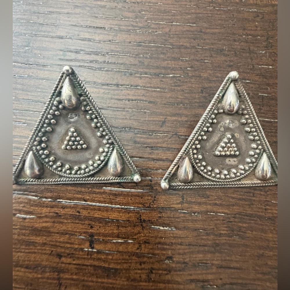 Vintage Sudha Sterling Silver Triangle Earrings